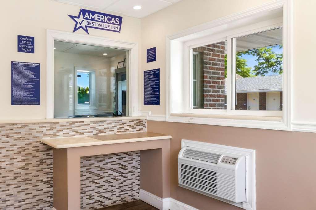 Americas Best Value Inn Avenel Woodbridge Interiér fotografie