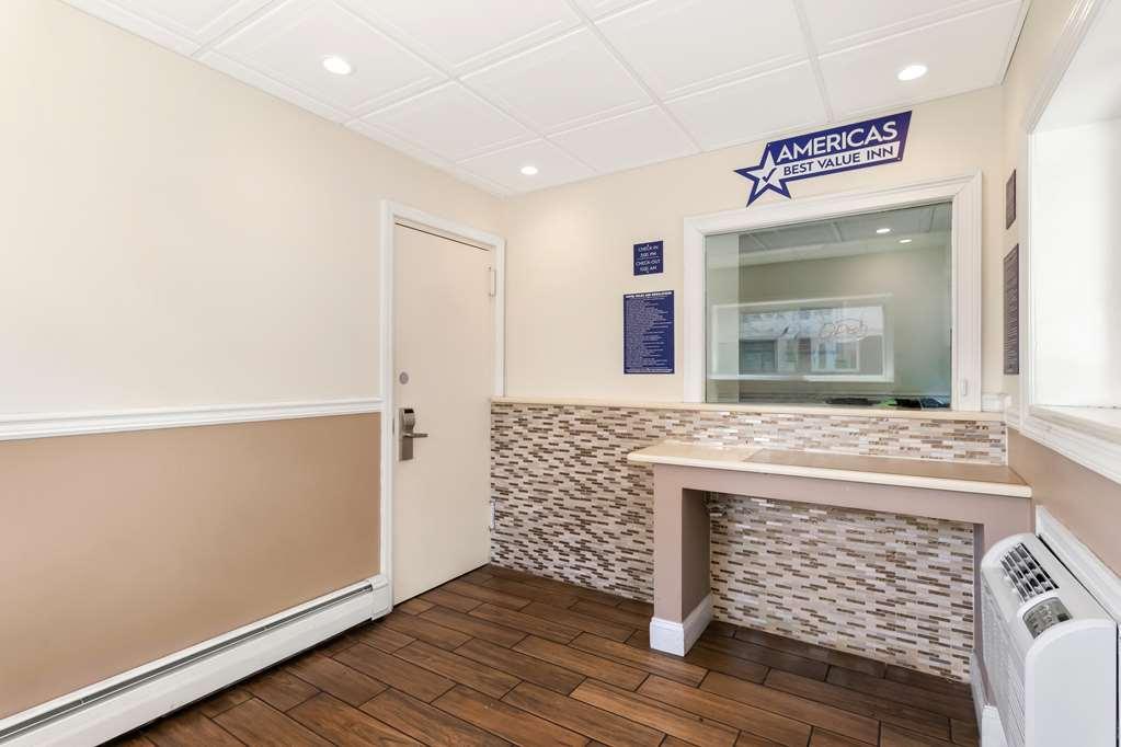 Americas Best Value Inn Avenel Woodbridge Interiér fotografie
