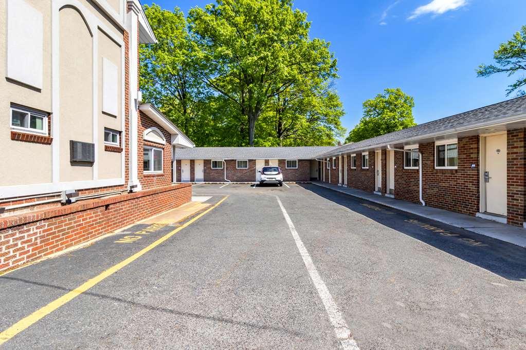 Americas Best Value Inn Avenel Woodbridge Exteriér fotografie