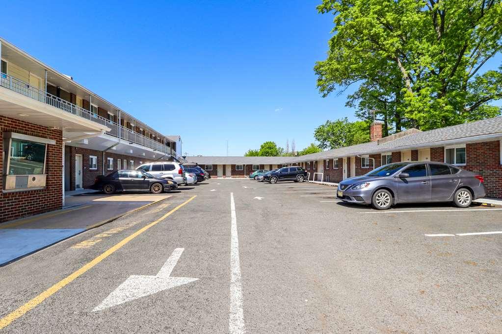 Americas Best Value Inn Avenel Woodbridge Exteriér fotografie