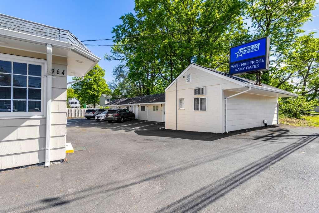 Americas Best Value Inn Avenel Woodbridge Exteriér fotografie