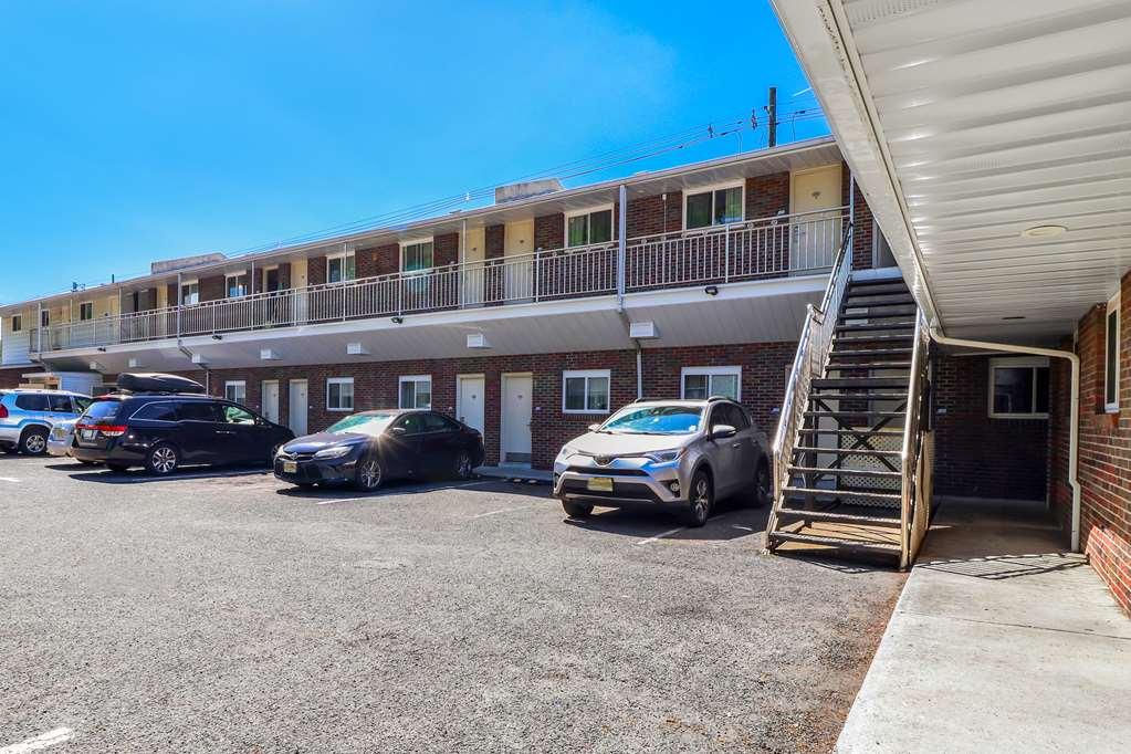 Americas Best Value Inn Avenel Woodbridge Exteriér fotografie