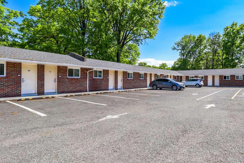 Americas Best Value Inn Avenel Woodbridge Exteriér fotografie